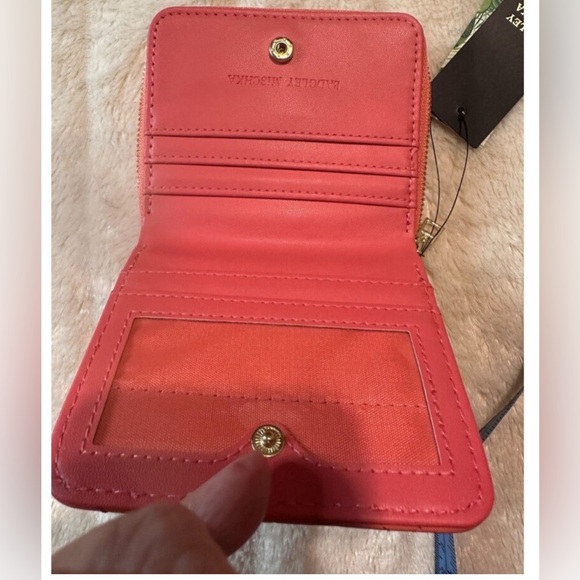 Badgley Mischka NWT Coral Quilted Vegan Leather Coin Purse Wallet - Picture 4 of 6